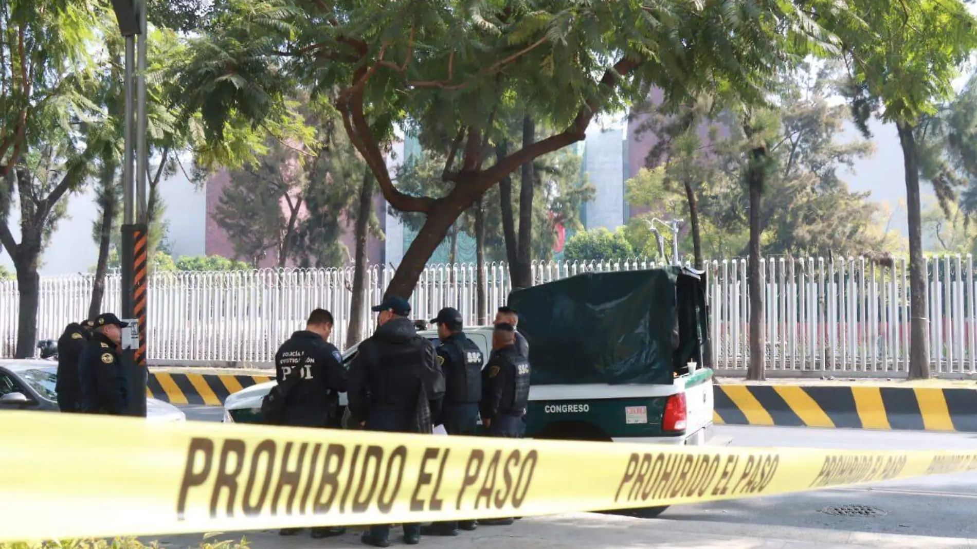 hombre sin vida congreso de la union LUIS BARRERA.2